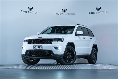 2020 Jeep Grand Cherokee - Thumbnail