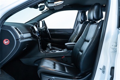 2020 Jeep Grand Cherokee - Thumbnail