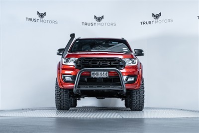 2019 Ford Everest - Thumbnail