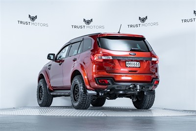 2019 Ford Everest - Thumbnail