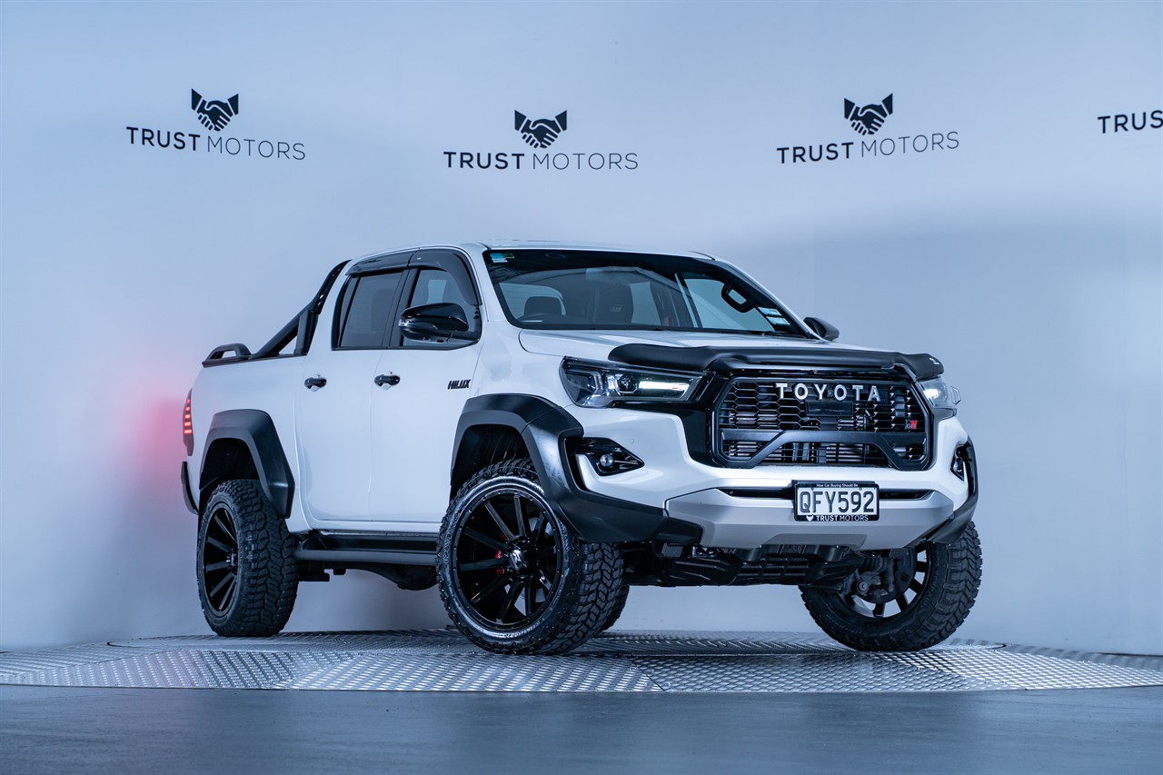 2023 Toyota Hilux