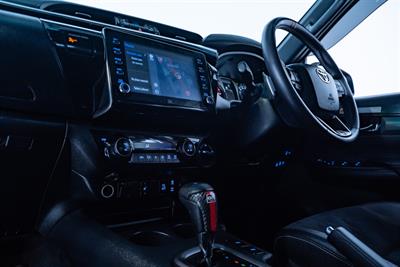 2023 Toyota Hilux - Thumbnail