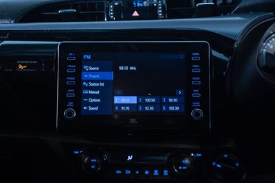 2023 Toyota Hilux - Thumbnail