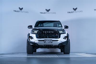 2023 Toyota Hilux - Thumbnail