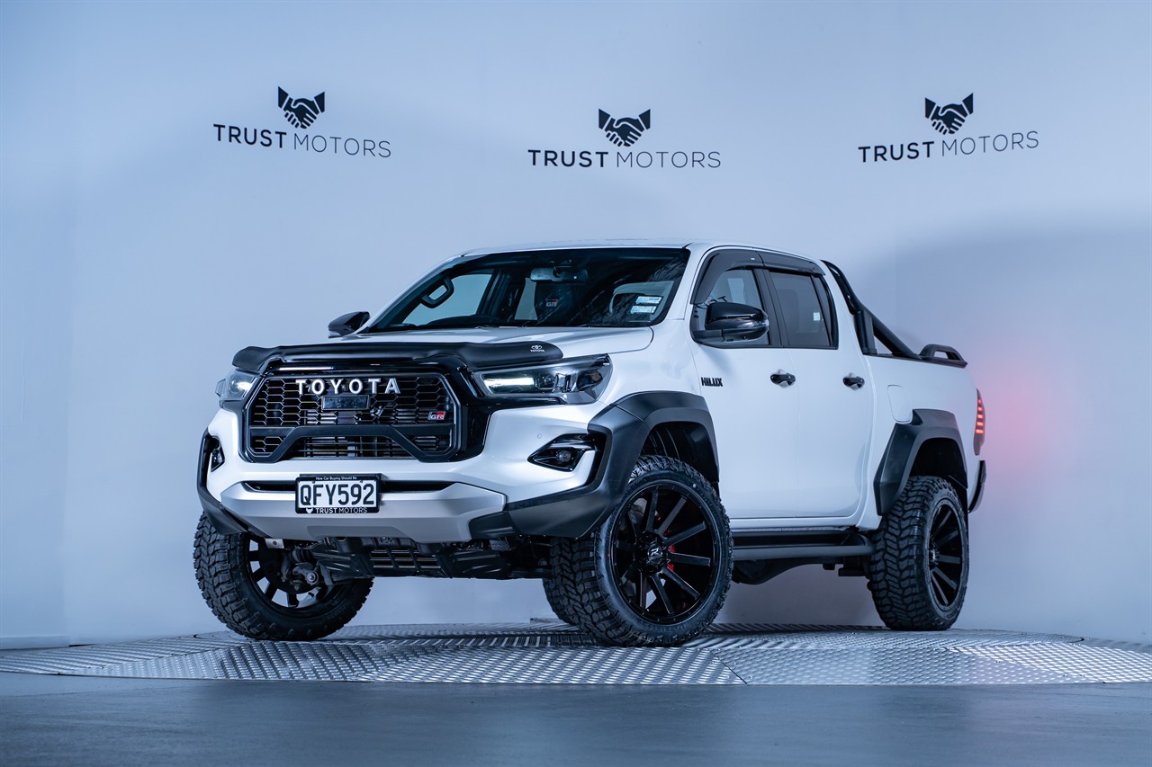 2023 Toyota Hilux