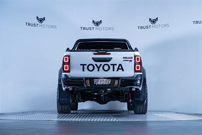 2023 Toyota Hilux - Thumbnail