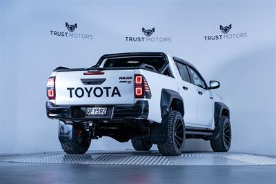2023 Toyota Hilux - Thumbnail