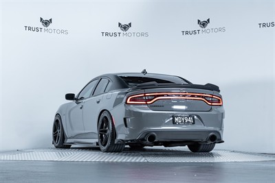 2019 Dodge Charger - Thumbnail