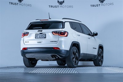 2020 Jeep Compass - Thumbnail