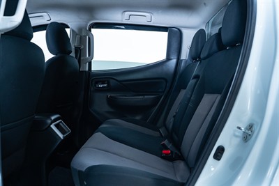 2021 Mitsubishi Triton - Thumbnail