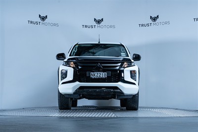 2021 Mitsubishi Triton - Thumbnail