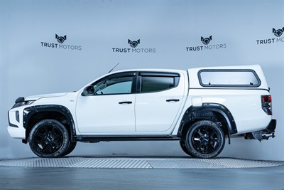 2021 Mitsubishi Triton - Thumbnail