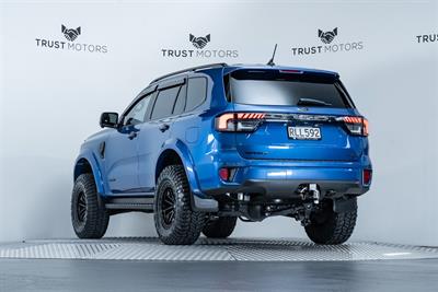 2023 Ford Everest - Thumbnail