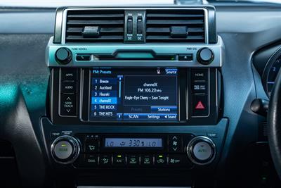 2015 Toyota Landcruiser Prado - Thumbnail