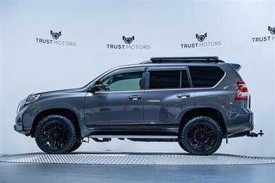 2015 Toyota Landcruiser Prado - Thumbnail