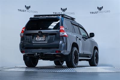 2015 Toyota Landcruiser Prado - Thumbnail