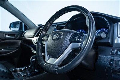 2015 Toyota Highlander - Thumbnail
