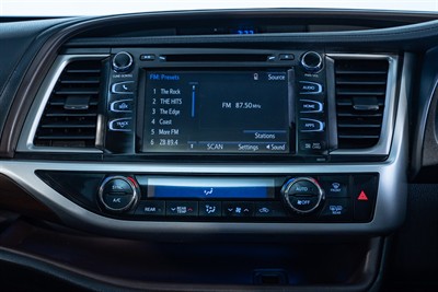 2015 Toyota Highlander - Thumbnail