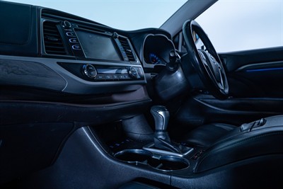 2019 Toyota Highlander - Thumbnail