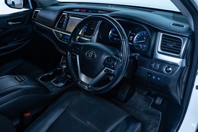 2019 Toyota Highlander - Thumbnail