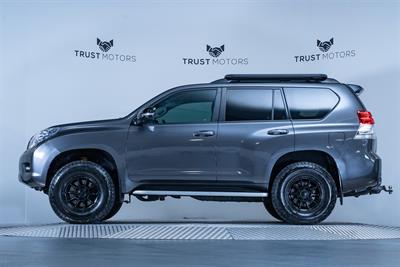 2012 Toyota Landcruiser Prado - Thumbnail