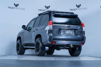 2012 Toyota Landcruiser Prado - Thumbnail