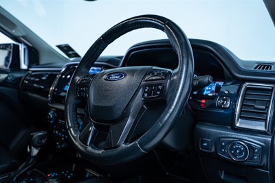 2020 Ford Everest - Thumbnail