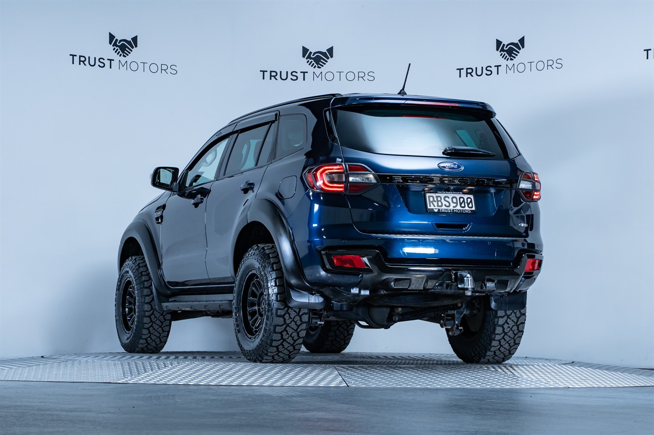 2020 Ford Everest