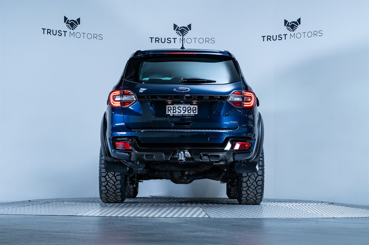 2020 Ford Everest