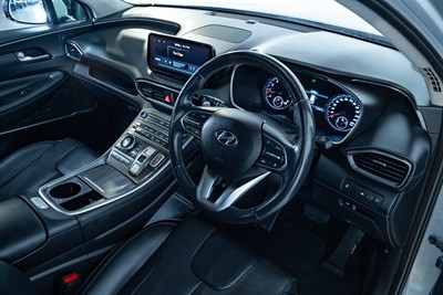 2021 Hyundai Santa Fe - Thumbnail