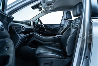 2021 Hyundai Santa Fe - Thumbnail