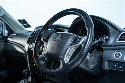 2021 Mitsubishi Triton - Thumbnail