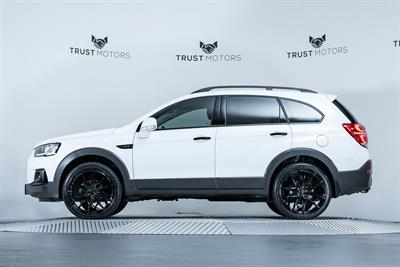 2017 Holden Captiva - Thumbnail