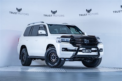 2020 Toyota Landcruiser - Thumbnail