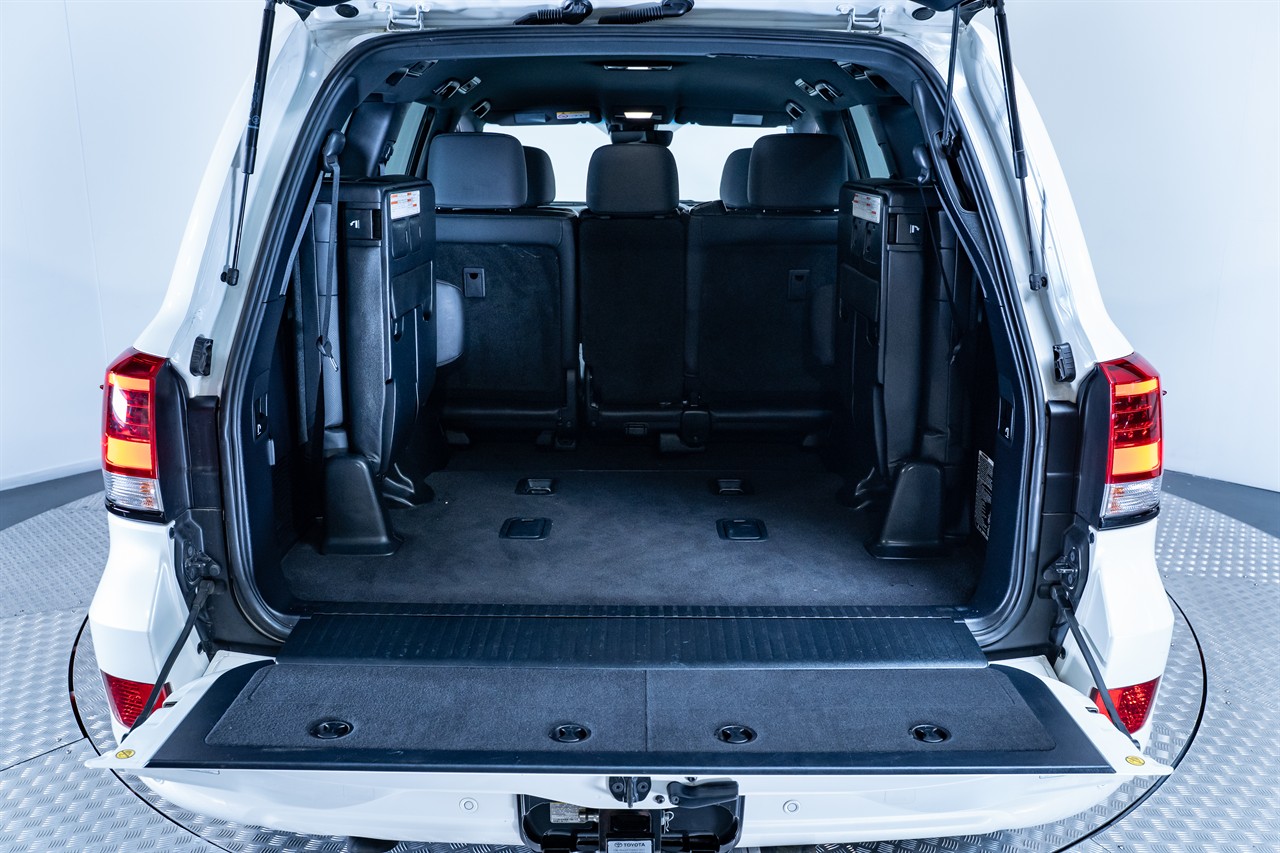 2020 Toyota Landcruiser