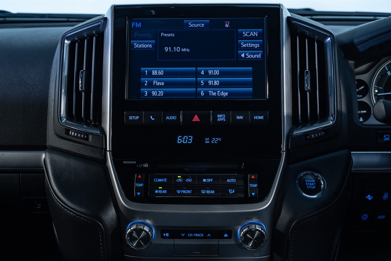 2020 Toyota Landcruiser