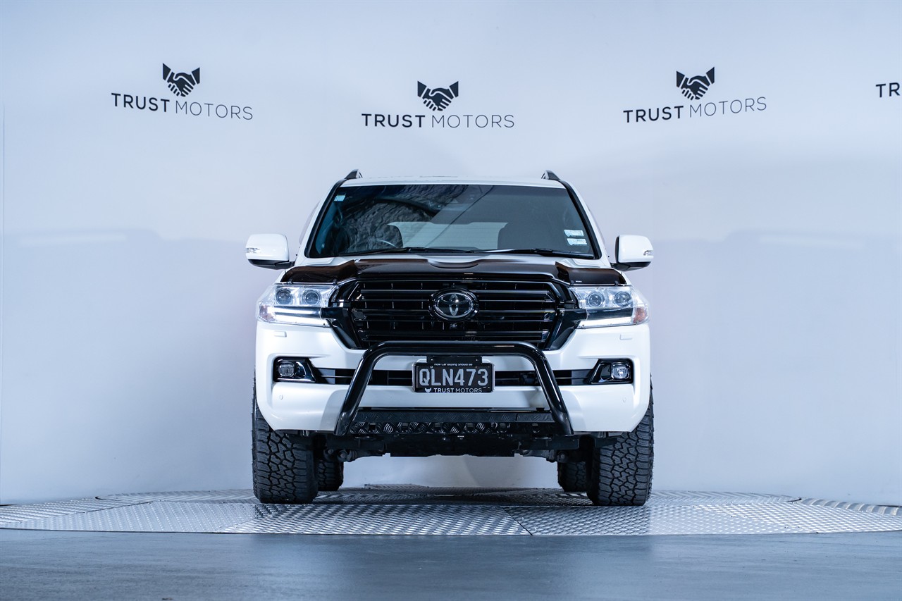 2020 Toyota Landcruiser