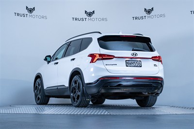 2021 Hyundai Santa Fe - Thumbnail