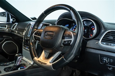 2019 Jeep Grand Cherokee - Thumbnail