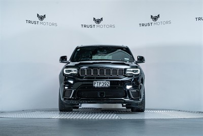 2019 Jeep Grand Cherokee - Thumbnail