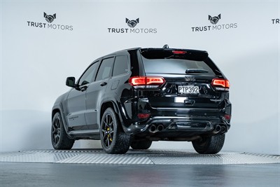 2019 Jeep Grand Cherokee - Thumbnail