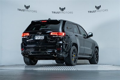 2019 Jeep Grand Cherokee - Thumbnail