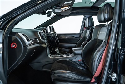 2019 Jeep Grand Cherokee - Thumbnail