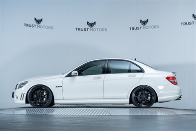 2010 Mercedes-Benz C 63 - Thumbnail