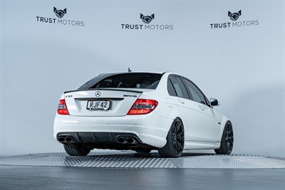 2010 Mercedes-Benz C 63 - Thumbnail