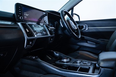 2022 Kia Sorento - Thumbnail