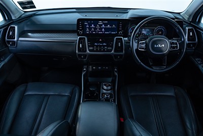2022 Kia Sorento - Thumbnail