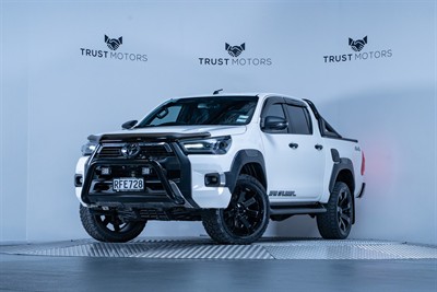 2022 Toyota Hilux - Thumbnail