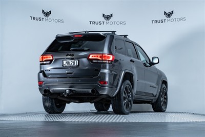 2018 Jeep Grand Cherokee - Thumbnail