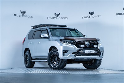 2017 Toyota Landcruiser Prado - Thumbnail